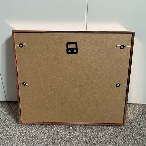 3/$45 Rose gold photo holder / frame - Picture 4 of 4